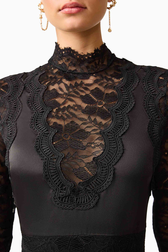 Margot Long Sleeve Gown in Black