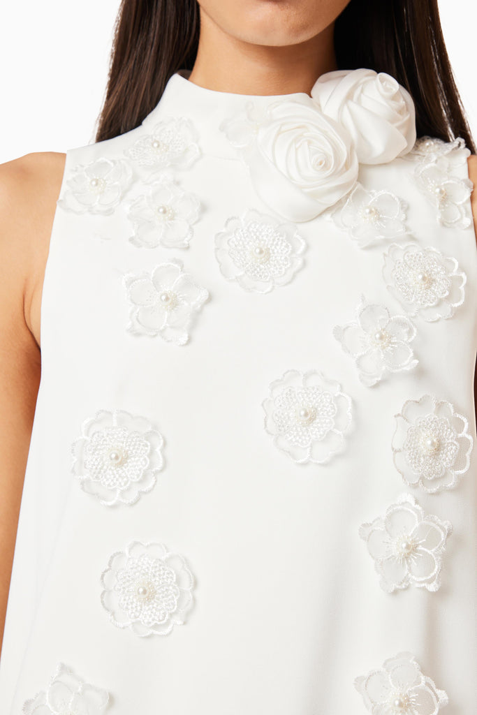 Lilydale 3D Maxi Dress In White