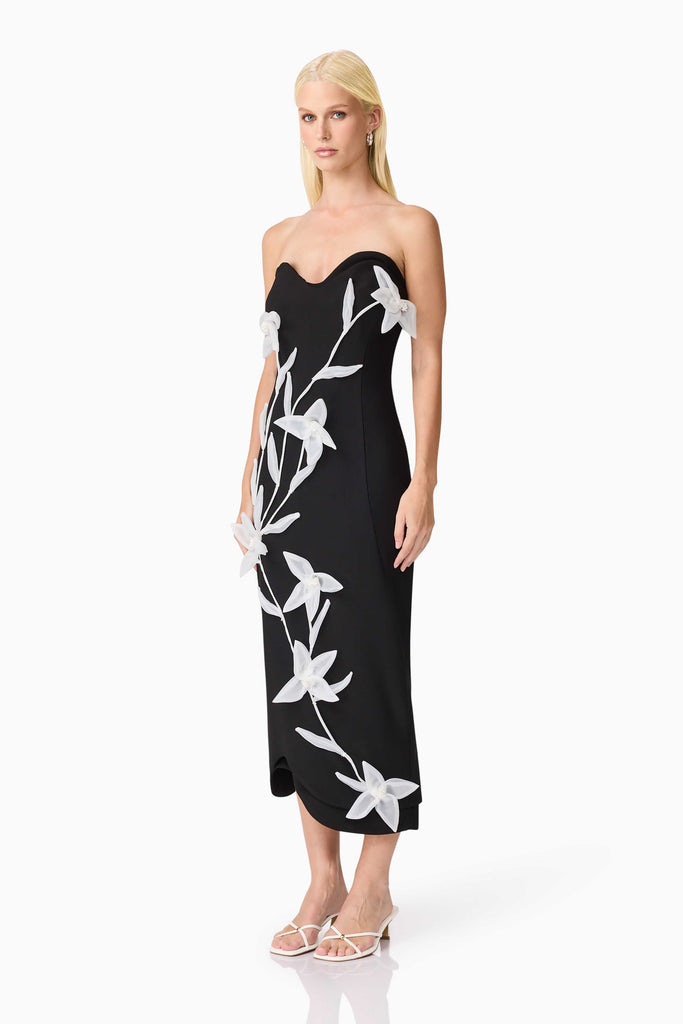 Ilaraia Sweetheart Midi Dress in Black