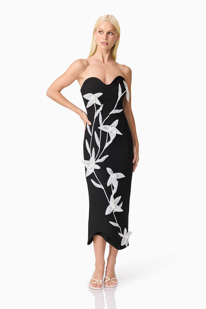 Ilaraia Sweetheart Midi Dress in Black