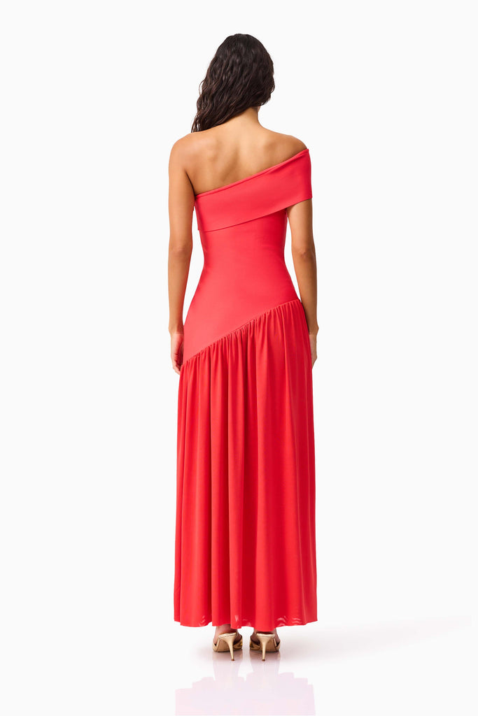 Jesselle Off The Shoulder Gown in Red
