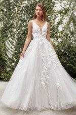 GARDENIA LACE WEDDING BALL GOWN - Belle Le Chic