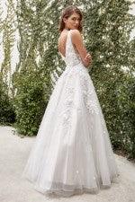 GARDENIA LACE WEDDING BALL GOWN - Belle Le Chic